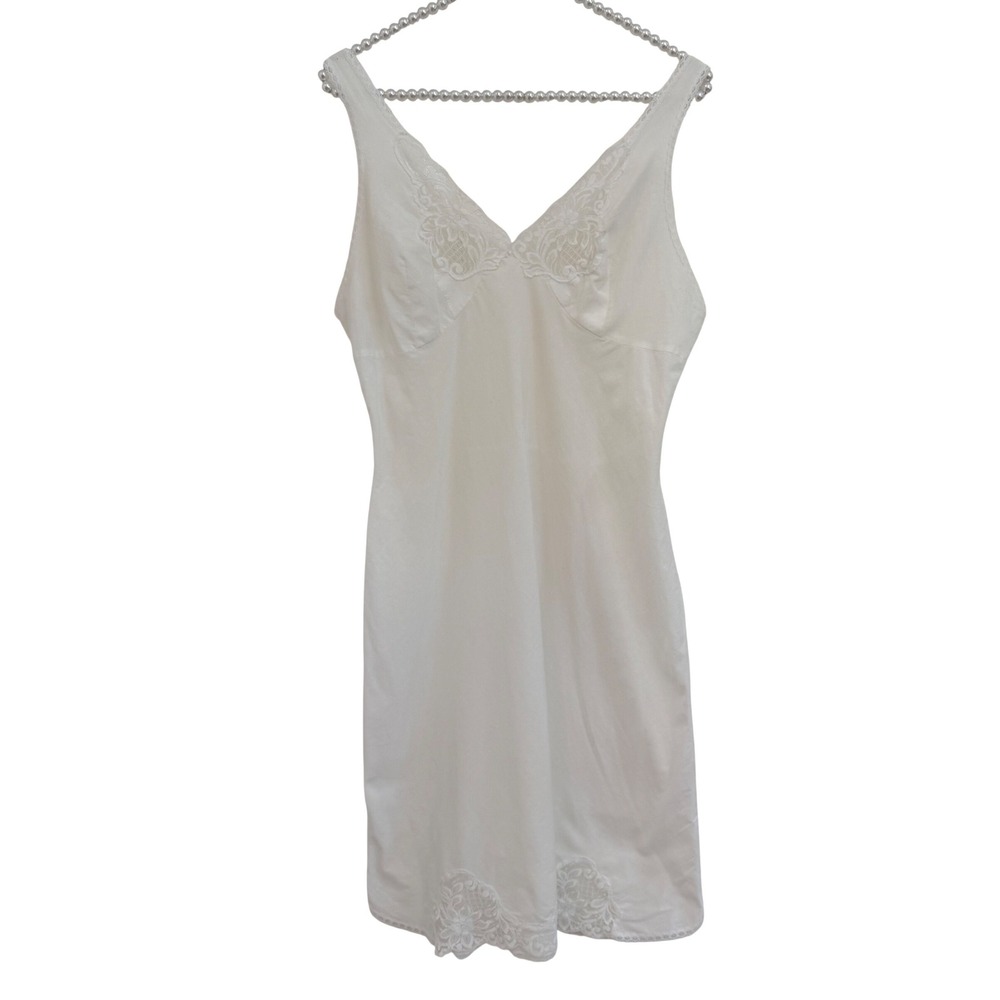 Vintage Cotton Ivory Floral Lace Trim Gown Full Slip Adj Straps Cottagecore S